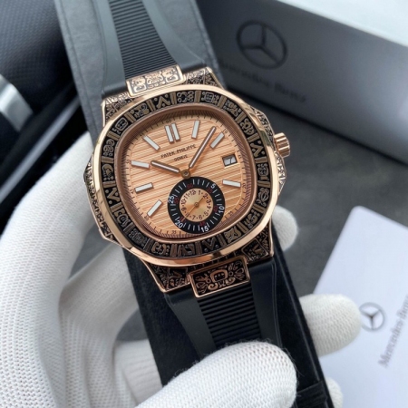 百达翡丽（Patek Philippe）鹦鹉螺系列雕刻版男士全自动机械表